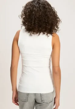 Discount Bo Top T-shirts & Tops