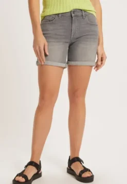 New Cameron Short Shorts