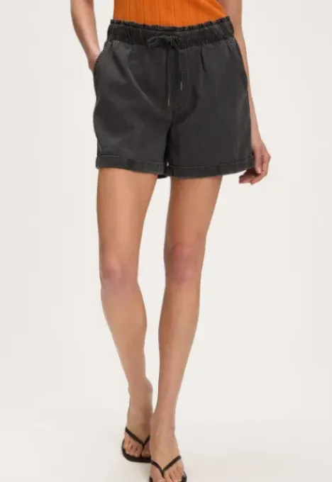 Best Fayen Short Shorts