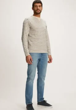 Clearance Griffin Longsleeve T-shirts