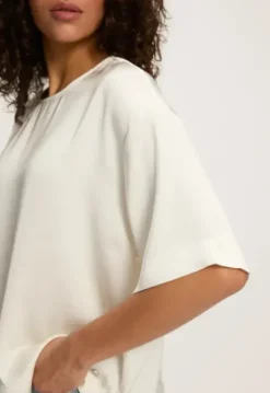 Kerry Blouse Blouses