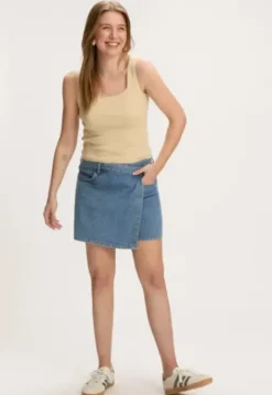 Merche Top T-shirts & Tops