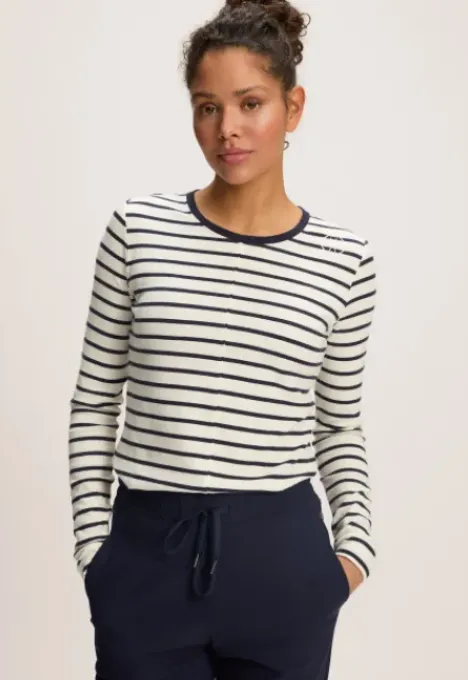 Discount Senna Longsleeve T-shirts & Tops