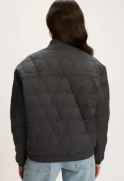 Online Toscha Jack Jassen